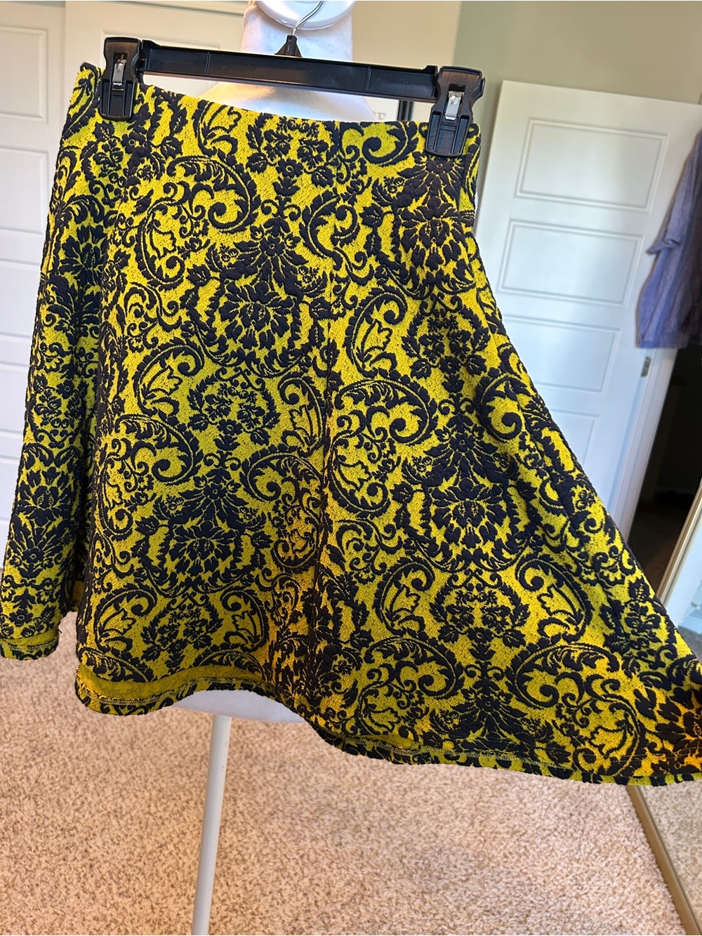ANTHROPOLOGIE MAEVE Eliza Knit Tapestry Circle Skirt Mini Neon Yellow & Black XS